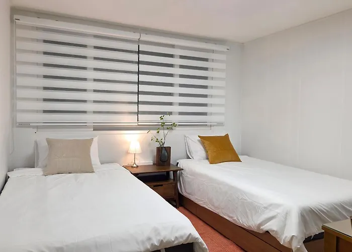 The Mediance, 1 Minute To Samgakji Area, 2 Rooms, 3 Beds, Myeongdong, Hongdae, Itaewon, Station, Maximum 4 People, Hybe, Airport Bus Apartment Seoul